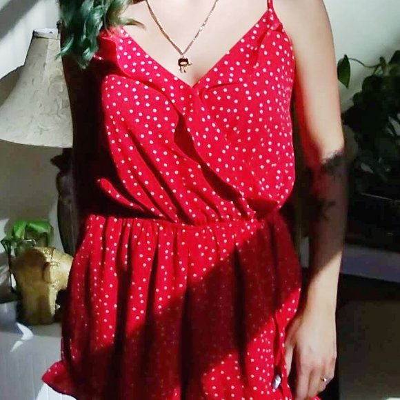 Red Polka-Dot Ruffle Romper SIZE M GUC! - Picture 5 of 9